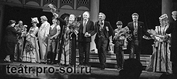 спектакль "Волки и овцы"
